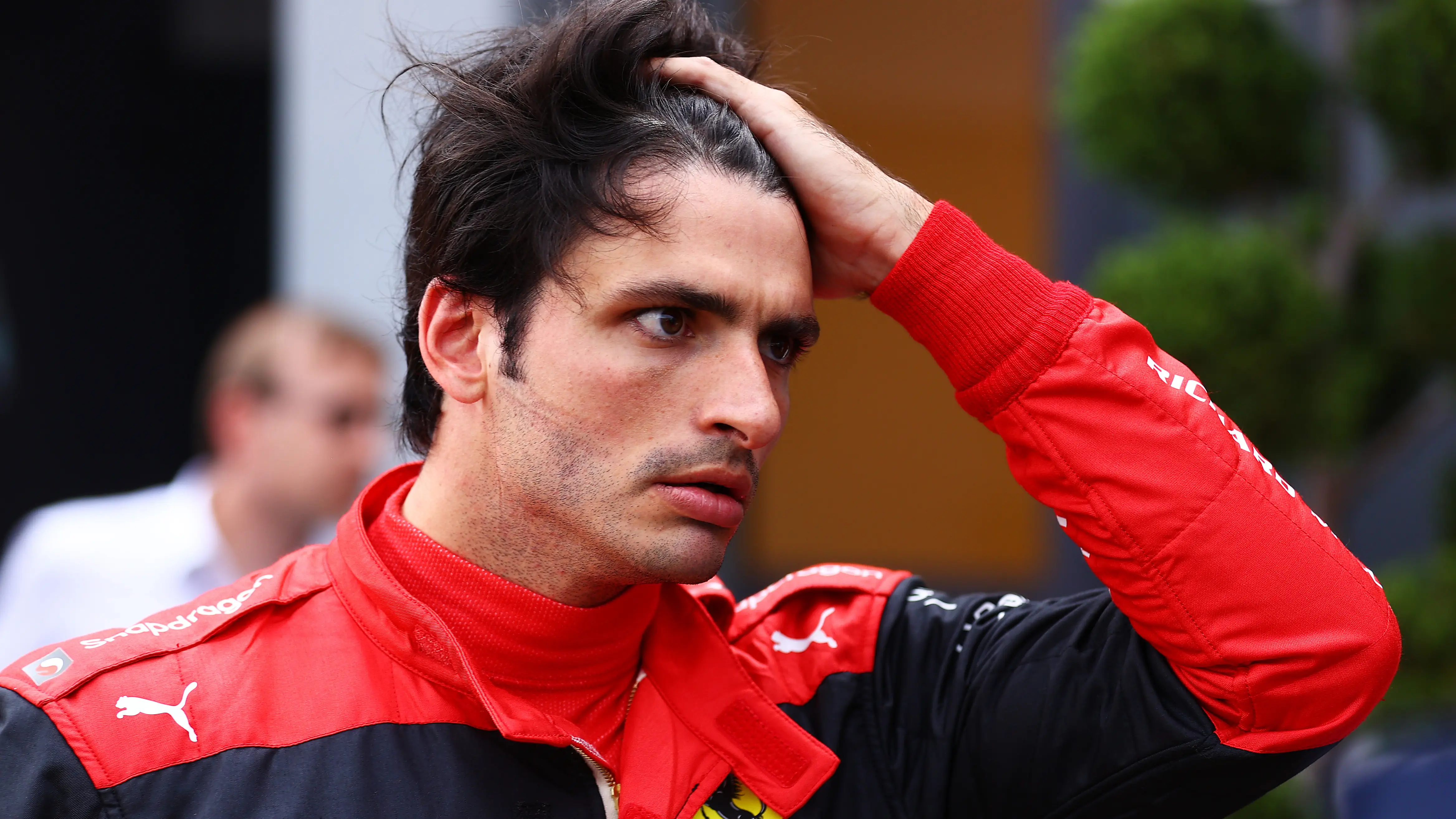 Sainz: "Prefiero un motor potente y con problemas que uno sin potencia y fiable" Sainz: "Prefiero un motor potente y con problemas que uno sin potencia y fiable"