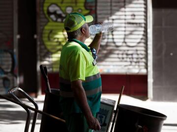 Un empleado de limpieza del ayuntamiento de Madrid
