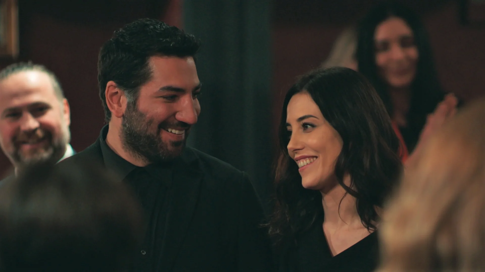 Asya y Aras anuncian una gran noticia ante la sorpresa de todos: "Nos casaremos en dos semanas" Asya y Aras anuncian una gran noticia ante la sorpresa de todos: "Nos casaremos en dos semanas"