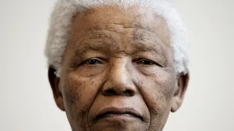 Nelson Mandela, ex presidente de Sudáfrica Nelson Mandela, ex presidente de Sudáfrica