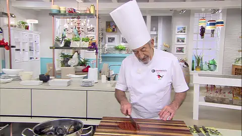 El truco para sacar la carne al pimiento choricero El truco para sacar la carne al pimiento choricero