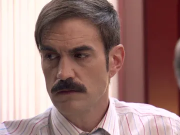 Uriarte busca la ayuda de Raúl para arruinar a Garlo: “Tenemos que llevarlo a la quiebra” Uriarte busca la ayuda de Raúl para arruinar a Garlo: “Tenemos que llevarlo a la quiebra”