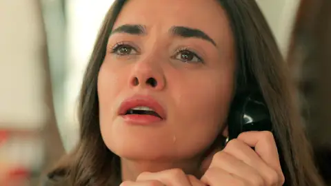 Ümit confirma que Sevda tenía razón: le arrancaron a su bebé de los brazos al nacer Ümit confirma que Sevda tenía razón: le arrancaron a su bebé de los brazos al nacer