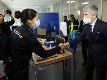 El Tribunal Supremo anula el requisito de estatura mínima en las mujeres para acceder al cuerpo de Policía El Tribunal Supremo anula el requisito de estatura mínima en las mujeres para acceder al cuerpo de Policía