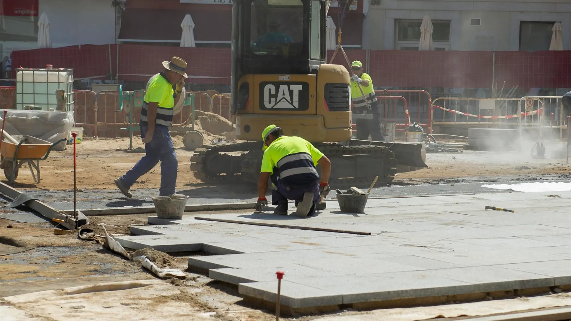 Trabajadores al sol