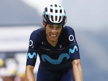 Enric Mas, admite su culpa tras salir del top 10 de la general: "Tenía que estar en la fuga" Enric Mas, admite su culpa tras salir del top 10 de la general: "Tenía que estar en la fuga"