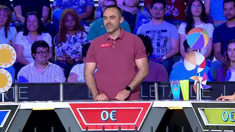 David, motivado, ve de cerca su oportunidad y se abalanza a por ella: “¡Déjalo ahí!” David, motivado, ve de cerca su oportunidad y se abalanza a por ella: “¡Déjalo ahí!”