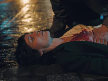 ¡Tragedia! Roxane recibe un disparo en el cumpleaños de Karadec ¡Tragedia! Roxane recibe un disparo en el cumpleaños de Karadec