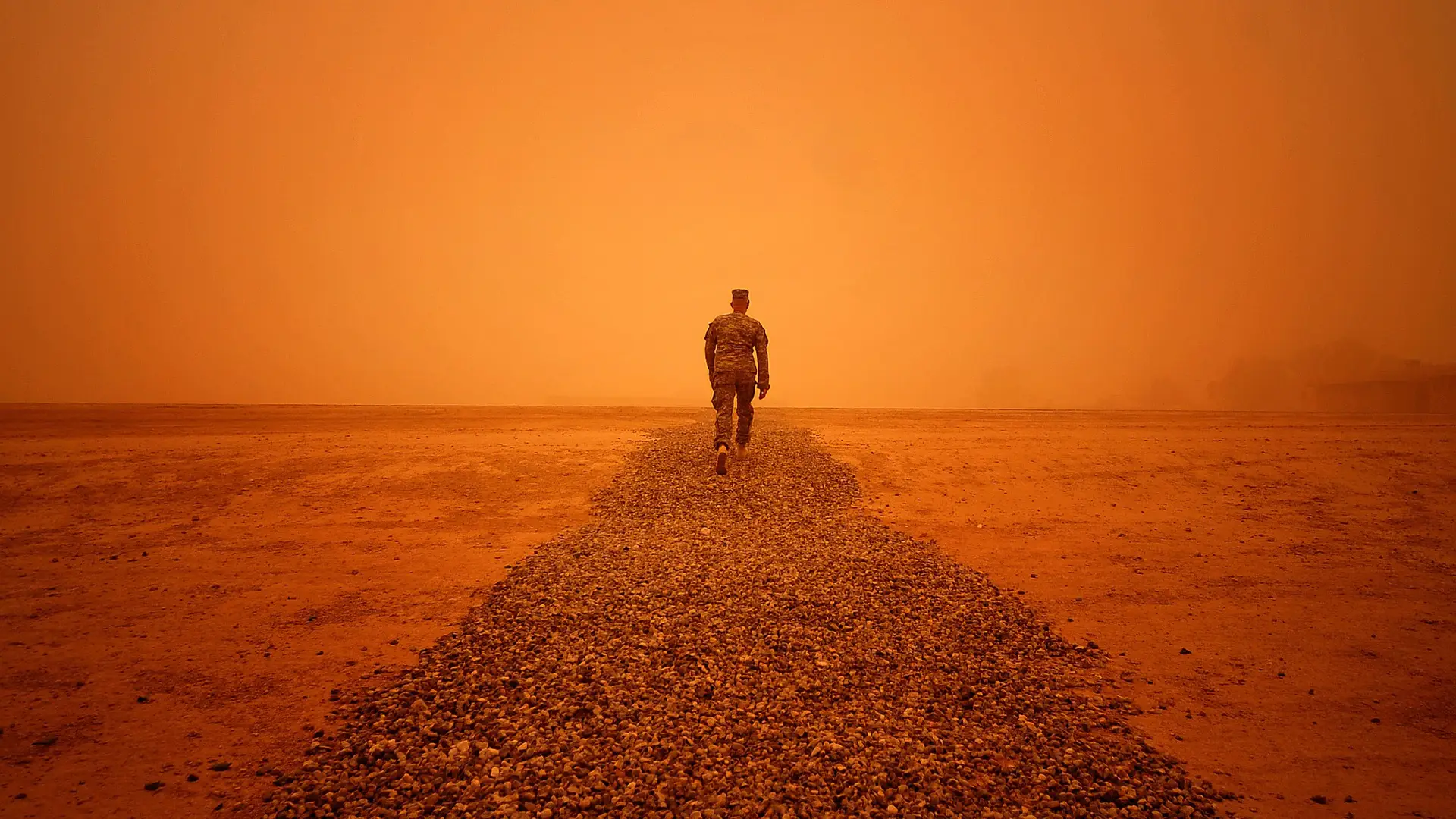 Una tormenta de arena sacude Irak Una tormenta de arena sacude Irak