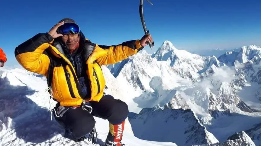 El nepal&iacute; Sanu Sherpa, primer escalador que logra subir los 14 ochomiles en dos ocasiones