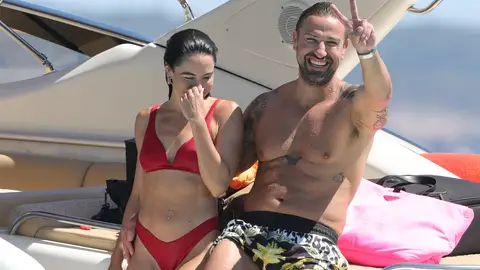 Rafa Mora posando para el fotógrafo Rafa Mora posando para el fotógrafo