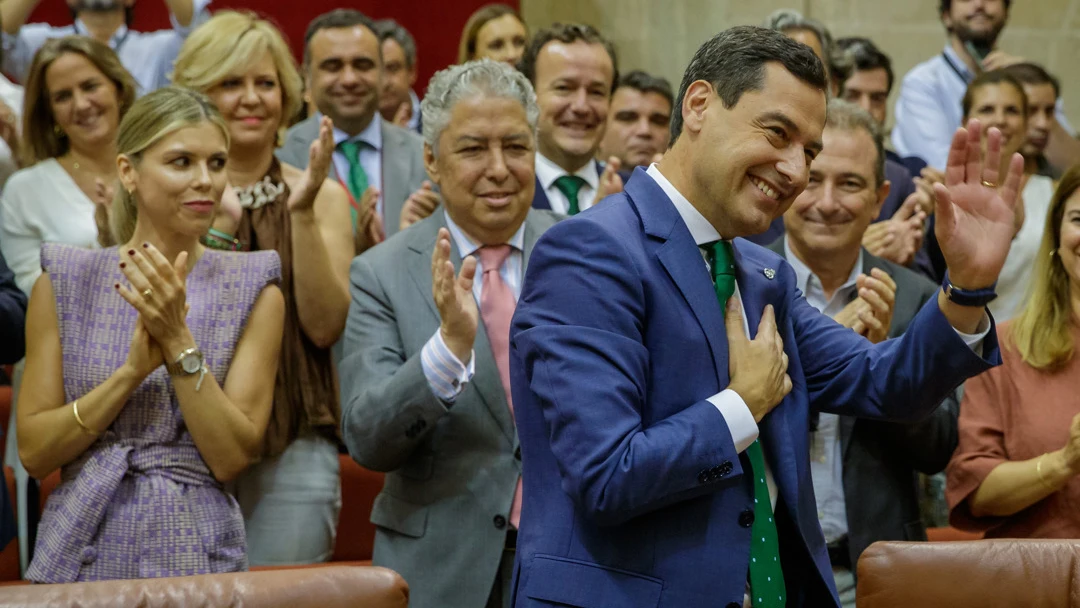 El presidente de la Junta de Andalucía, Juanma Moreno, tras ser investido. El presidente de la Junta de Andalucía, Juanma Moreno, tras ser investido.