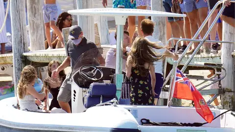 Leonardo DiCaprio y Tobey Maguire en Saint-Tropez Leonardo DiCaprio y Tobey Maguire en Saint-Tropez