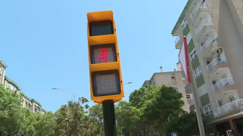 El semáforo decorativo que tiene la voz de Chiquito de la Calzada El semáforo decorativo que tiene la voz de Chiquito de la Calzada