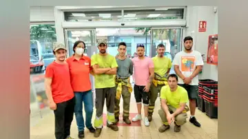 Bomberos de una brigada de extinción en Zamora Bomberos de una brigada de extinción en Zamora