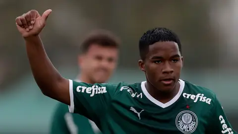 Endrick con el Palmeiras en una foto de archivo Endrick con el Palmeiras en una foto de archivo