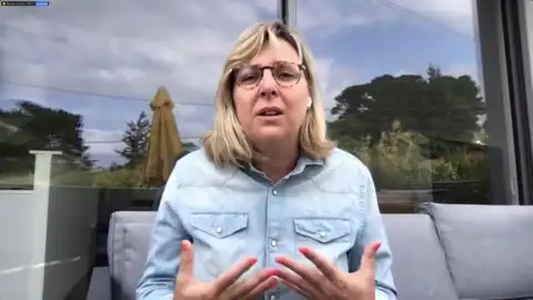 Patricia Suárez, presidenta de Asufin Patricia Suárez, presidenta de Asufin