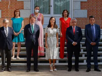 La reina Letizia recibe a una representación de 'La Razón' La reina Letizia recibe a una representación de 'La Razón'