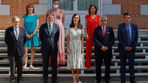 La reina Letizia recibe a una representación de 'La Razón' La reina Letizia recibe a una representación de 'La Razón'
