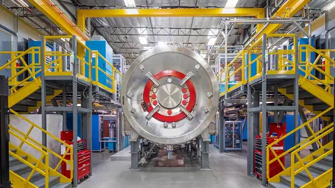 El reactor Newman, creado por la empresa TAE Technologies, está muy cerca de ser el primero en producir energía por fusión nuclear El reactor Newman, creado por la empresa TAE Technologies, está muy cerca de ser el primero en producir energía por fusión nuclear