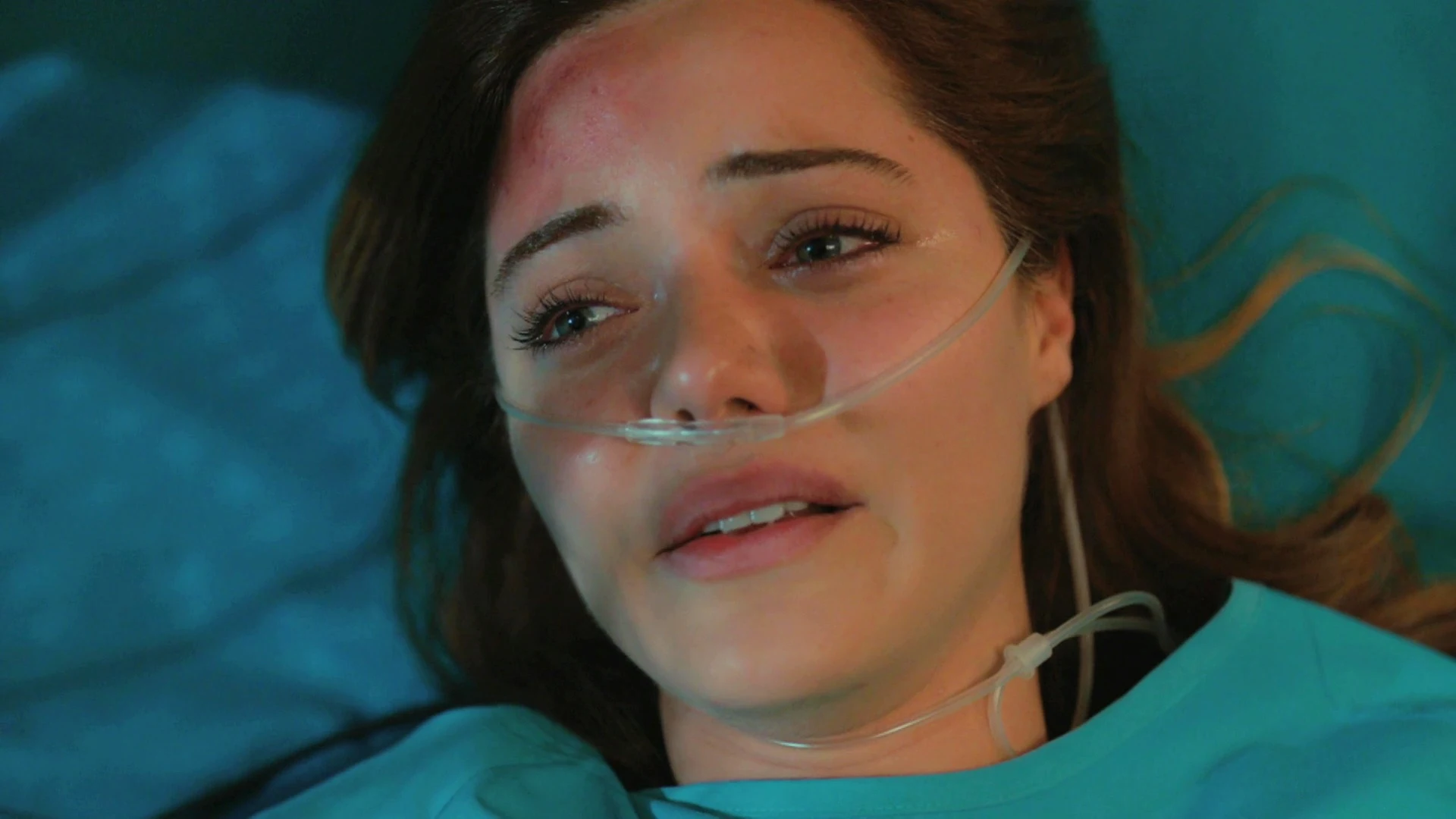 Züleyha despierta del coma y… ¡Descubre que ha perdido a su tercer hijo! Züleyha despierta del coma y… ¡Descubre que ha perdido a su tercer hijo!