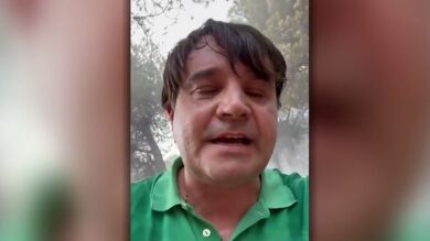 El alcalde de un pueblo desalojado por los incendios, entre lágrimas, a sus vecinos: 