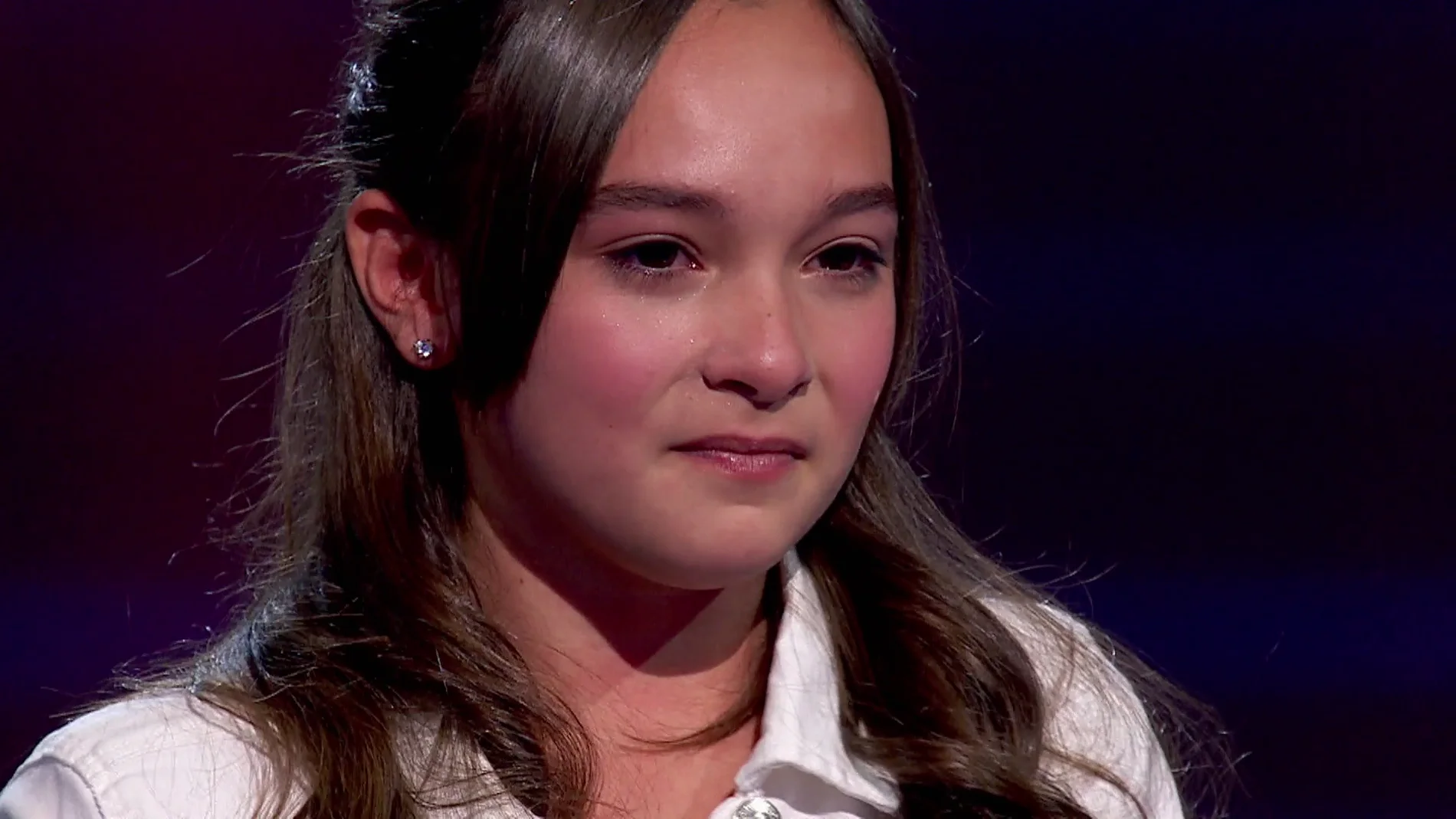 Marina Oliván rompe a llorar cuando dedica su actuación a sus padres: "Gracias a ellos estoy aquí"
