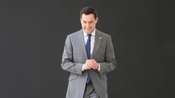 El presidente de la Junta de Andalucía, Juanma Moreno, momentos antes de anunciar el nuevo gobierno El presidente de la Junta de Andalucía, Juanma Moreno, momentos antes de anunciar el nuevo gobierno