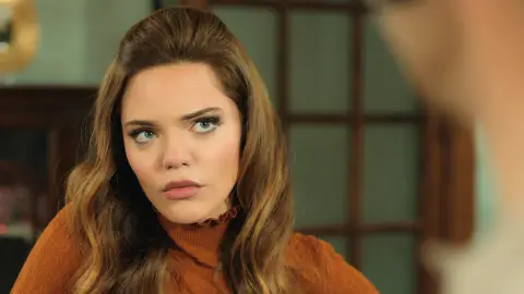 ¡Demir y Züleyha se pelean! Ella quiere mantener el recuerdo de Yilmaz ¡Demir y Züleyha se pelean! Ella quiere mantener el recuerdo de Yilmaz