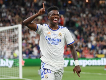 Vinicius celebra un gol con el Real Madrid