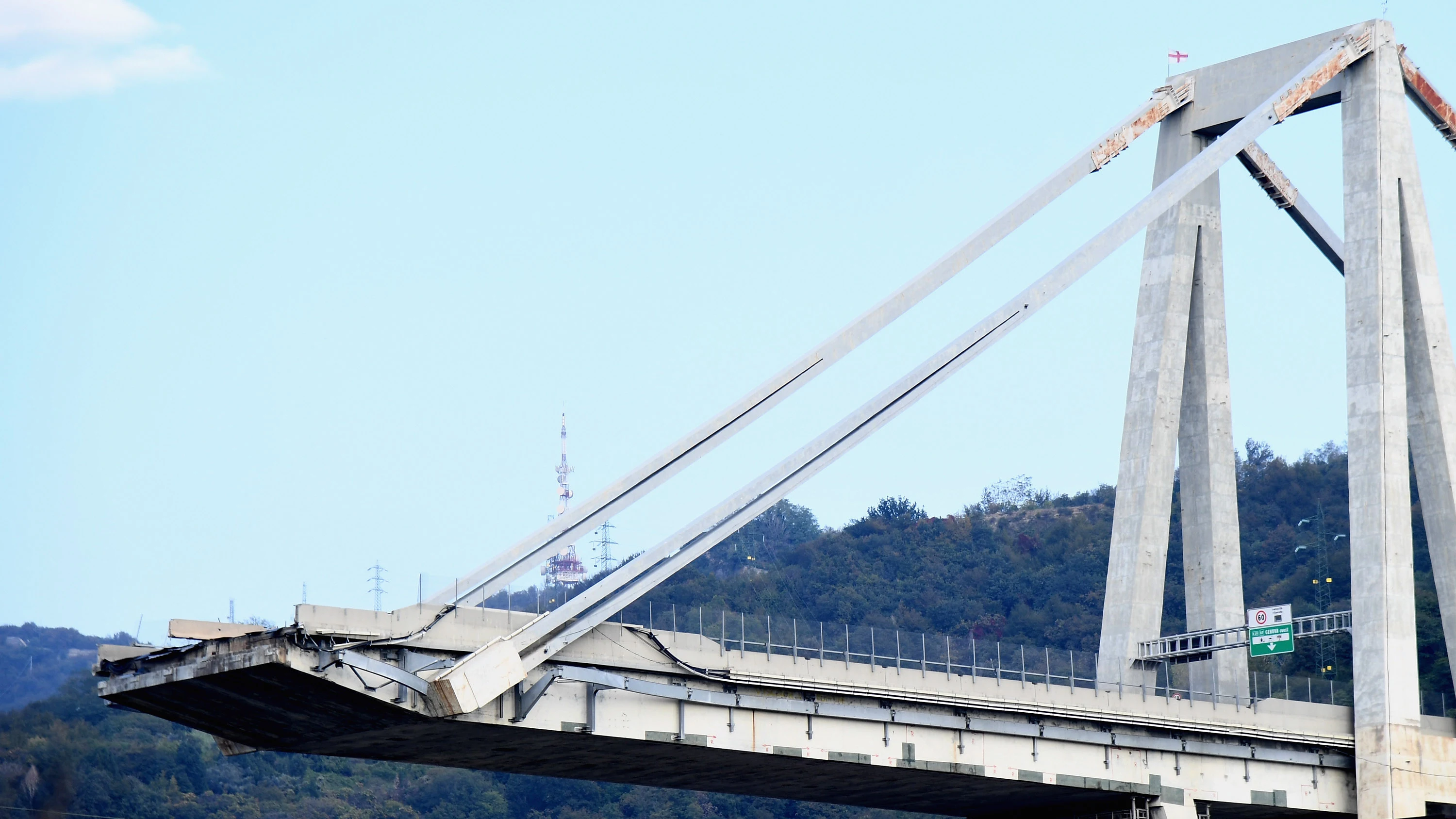Puente Morandi de G&eacute;nova ya pasado el accidente en una foto de archivo