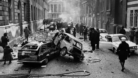 Atentado de IRA en Irlanda del Norte Atentado del grupo terrorista IRA en una foto de archivo