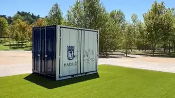 Contenedores de mercancías reconvertidos en gimnasios al aire libre en pleno Madrid: así son los 'Cubo Gym' Contenedores de mercancías reconvertidos en gimnasios al aire libre en pleno Madrid: así son los 'Cubo Gym'