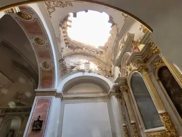 Se derrumba el techo de la iglesia de la localidad valenciana de Sollana Se derrumba el techo de la iglesia de la localidad valenciana de Sollana