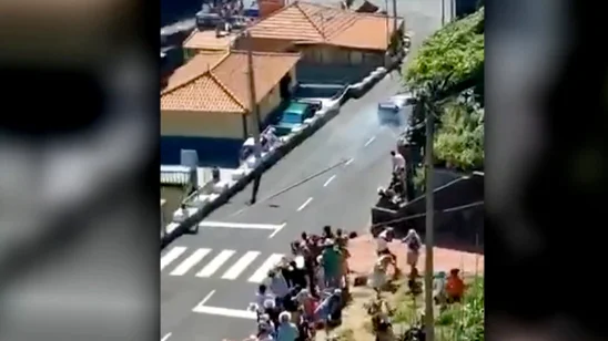 Muere una niña de 12 años tras ser atropellada en el rally de Madeira Muere una niña de 12 años tras ser atropellada en el rally de Madeira