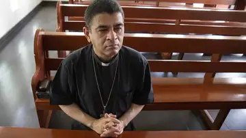 El obispo nicaragüense Rolando Álvarez, víctima de la represión de Daniel Ortega en Nicaragua