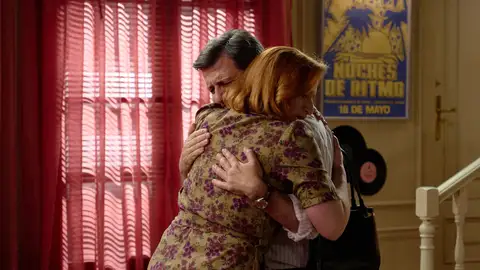 Ismael se despide de Rosa con una firme promesa: "Voy a luchar para que Diego nos perdone" Ismael se despide de Rosa con una firme promesa: "Voy a luchar para que Diego nos perdone"