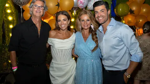 Paula Echevarría y Miguel, junto a Poty e Isabel Paula Echevarría y Miguel, junto a Poty e Isabel