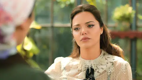 Gülten le confiesa a Züleyha todo lo que vio en la mansión Yaman: “Quisiera no haberlo visto” Gülten le confiesa a Züleyha todo lo que vio en la mansión Yaman: “Quisiera no haberlo visto”