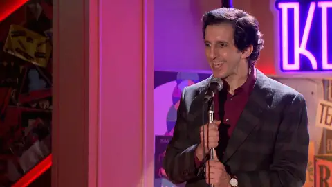 Del humor a la humillación: el inesperado monólogo de Emilio en el King’s...¡va con dedicatoria! Del humor a la humillación: el inesperado monólogo de Emilio en el King’s...¡va con dedicatoria!