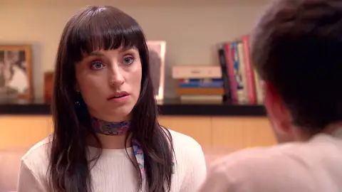 Paloma traiciona a Coral animando a Raúl a salvar su matrimonio Paloma traiciona a Coral animando a Raúl a salvar su matrimonio