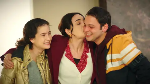 ¡Buenas noticias para la familia Eren!: ¡Orhan está fuera de peligro! ¡Buenas noticias para la familia Eren!: ¡Orhan está fuera de peligro!