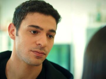 Kadir rompe su relaci&oacute;n con S&uuml;sen: "Somos muy distintos"