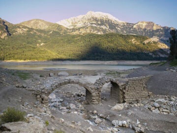 Embalse de Búbal, en el Pirineo aragonés
