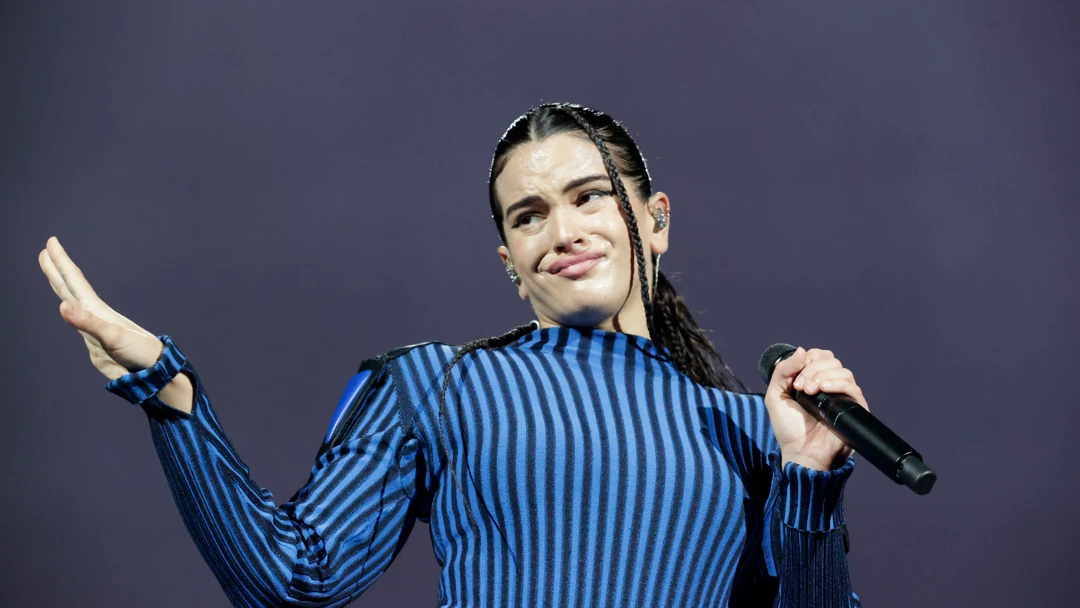 La cantante Rosal&iacute;a en uno de sus conciertos de su gira "Motomami World Tour"