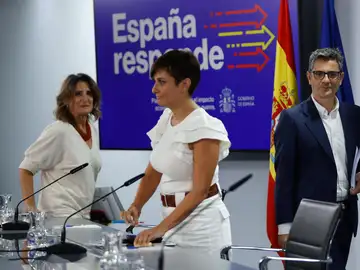 Félix Bolaños, Isabel Rodríguez y Teresa Ribera