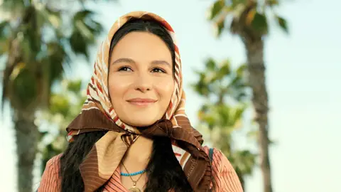 Saniye vuelve a la mansión Yaman en un momento muy complicado Saniye vuelve a la mansión Yaman en un momento muy complicado