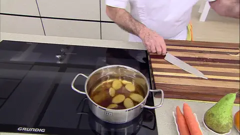 Un toque de jengibre en un batido de hortalizas y frutas: una original propuesta de Karlos Arguiñano Un toque de jengibre en un batido de hortalizas y frutas: una original propuesta de Karlos Arguiñano