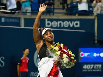 Serena Williams llora tras caer eliminada en Toronto Serena Williams llora tras caer eliminada en Toronto