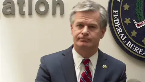 El director del FBI, Christopher Wray, preocupado por las amenazas de muerte FBI